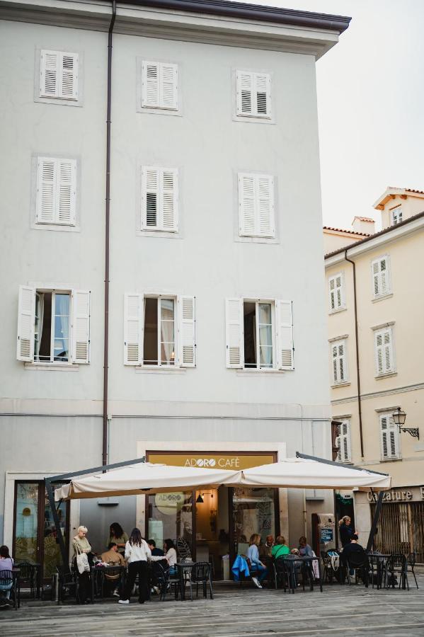 Ferienwohnung Monolocale Marino In Centro Storico Triest Exterior foto